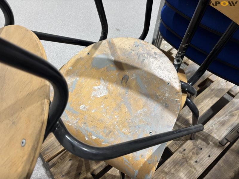 Stacking chairs 12 pcs. 17