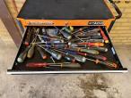 Staco tool trolley with contents 8