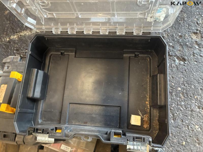 Stanley storage system 16