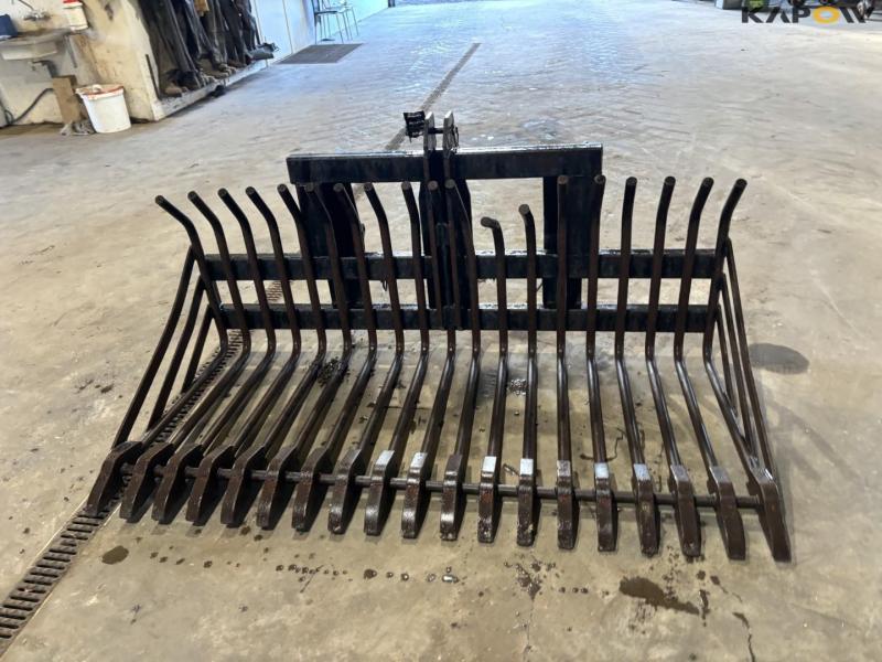 Stone fork with Euro hitch and 3-point linkage 6