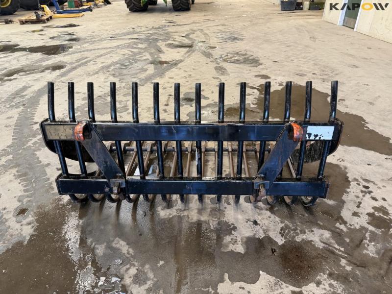 Rock grab with Euro hitch 6