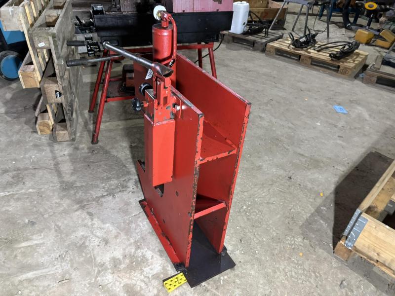 Stenhøj 25 ton presses 7