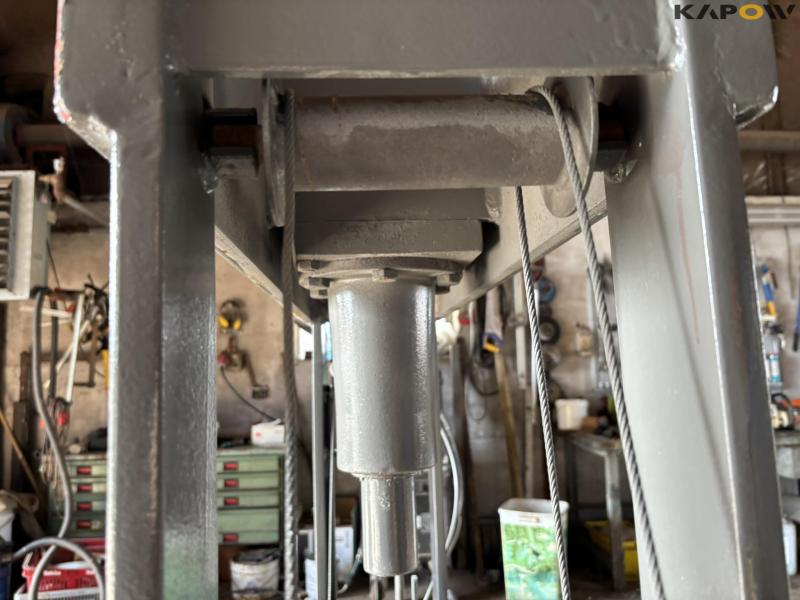 Stenhøj 40 ton presses 22