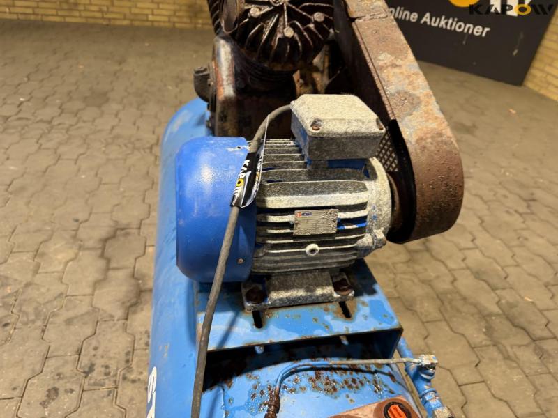 Stenhøj compressor 14