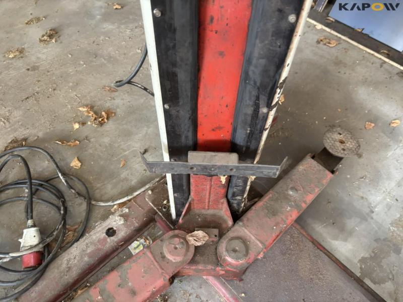 Stenhøj mascot 613 2.5ton workshop lift 10