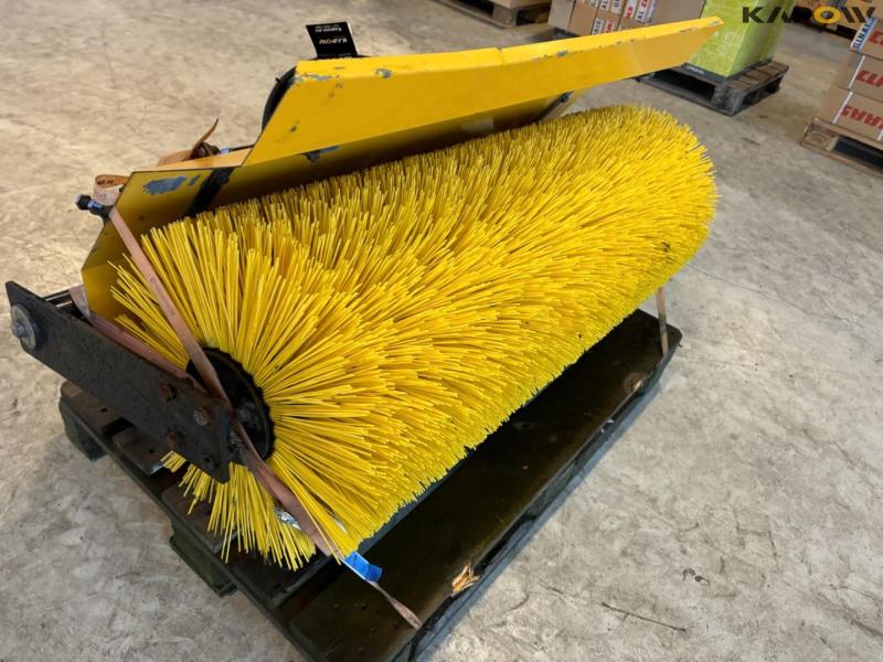 Stensballe FF1300 broom with A-frame 15