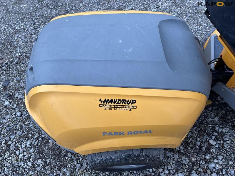 Stiga Park Royal lawn mower 22