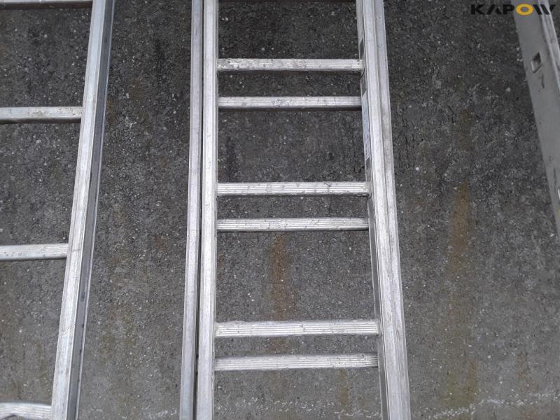 Ladders 25