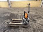 Still electric pallet truck 8