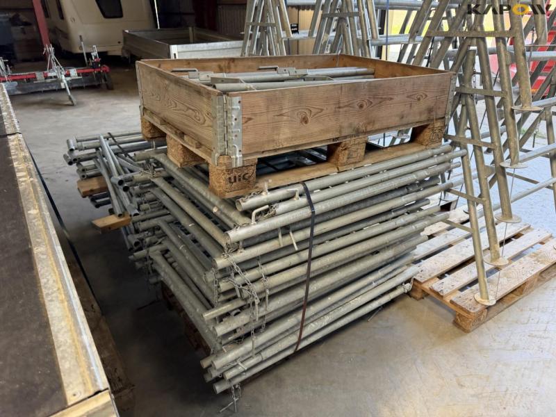 Scaffolding 14