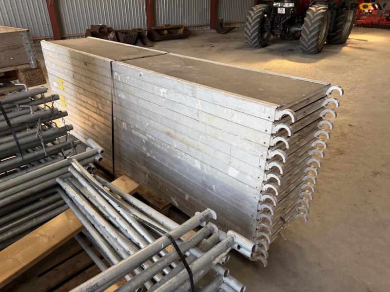Scaffolding 18