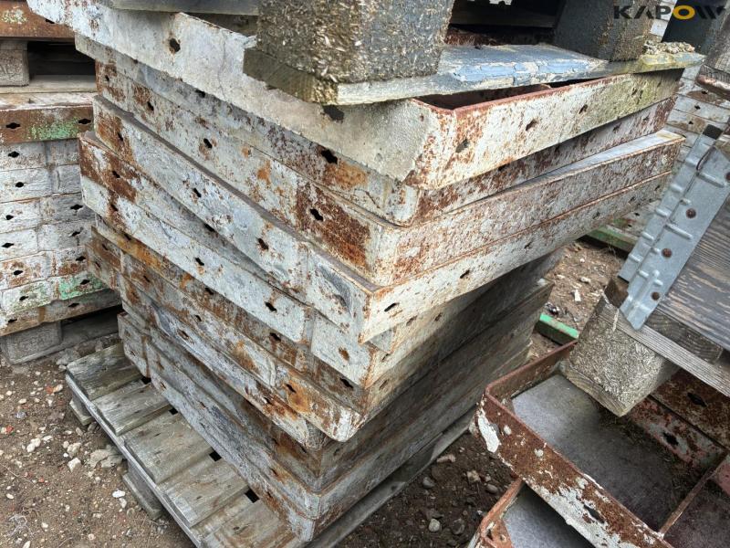Metal casting formwork 40