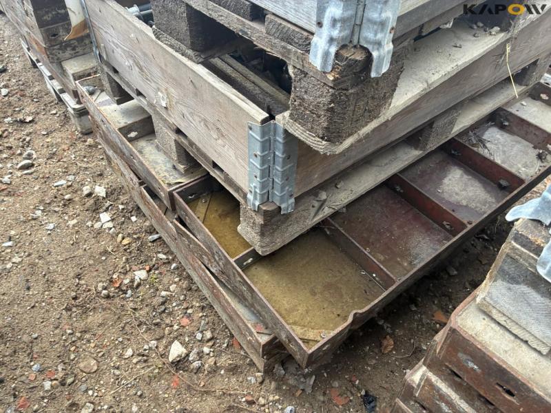 Metal casting formwork 46