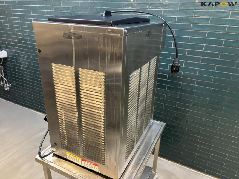 Stoelting milkshake machine 5