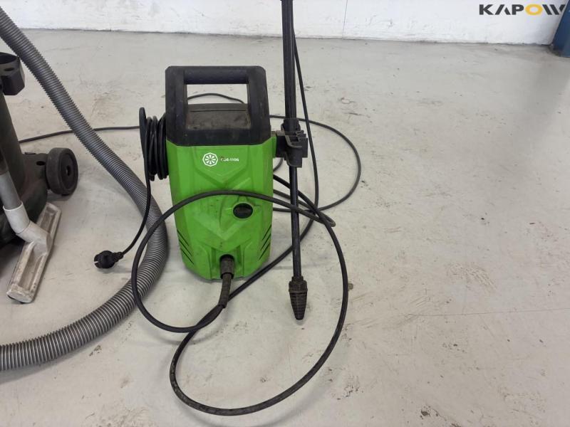 Vacuum cleaner and high-pressure cleaner 15