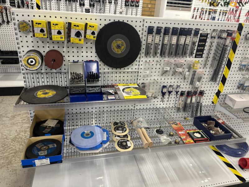 Large batch of drills, cutting discs and miscellaneous 19