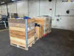 Large batch of storage boxes 6
