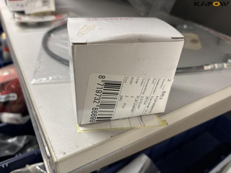 Large batch of lawn mower spare parts 74