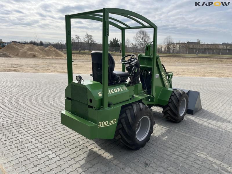 Striegel 300 DY/A skid steer loader 5