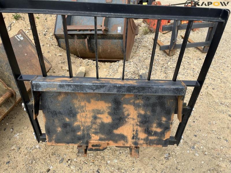 Striegel 300 DY/A skid steer loader 31