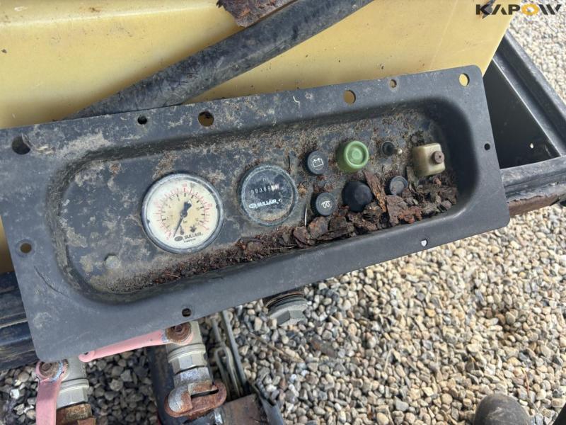 Sullair VH7M mobile compressor 22