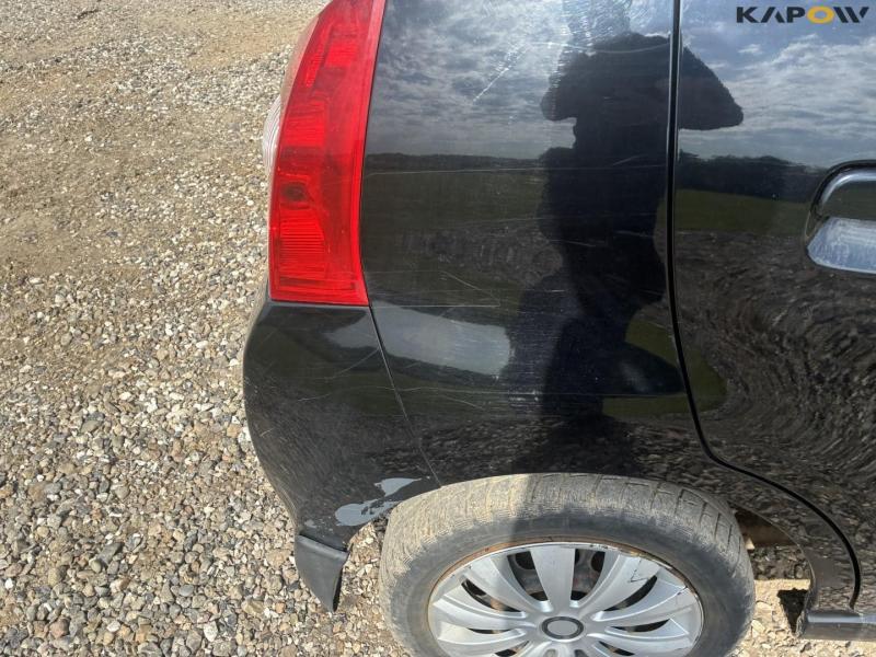 Suzuki Alto 1.0 m/t passenger car 11