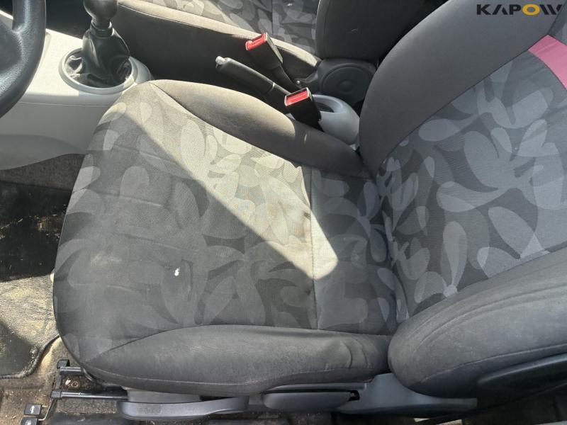 Suzuki Alto 1.0 m/t passenger car 15