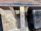 Welding brackets for quick change 9