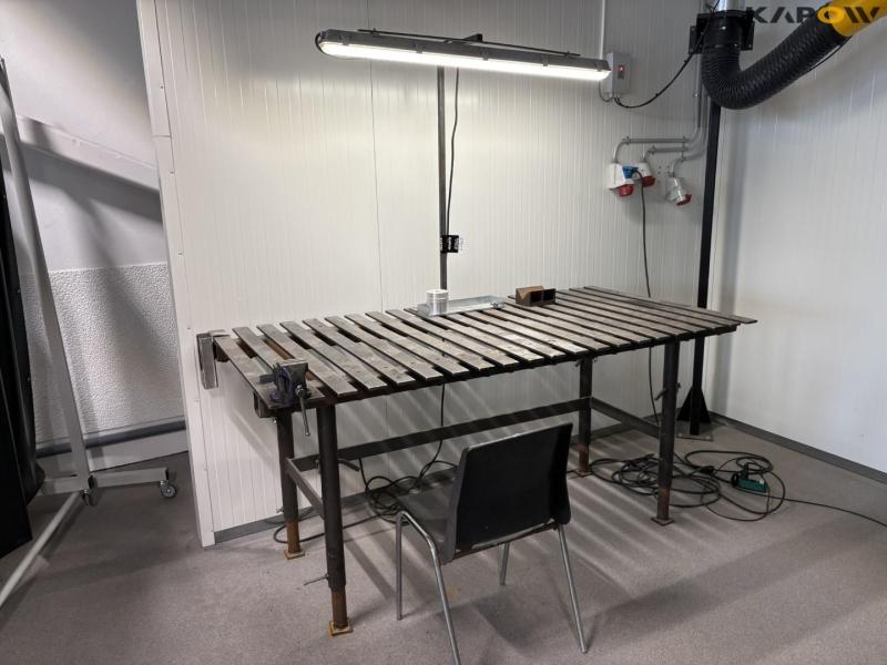 Welding table with light 1