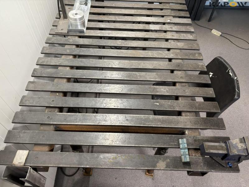 Welding table with light 6