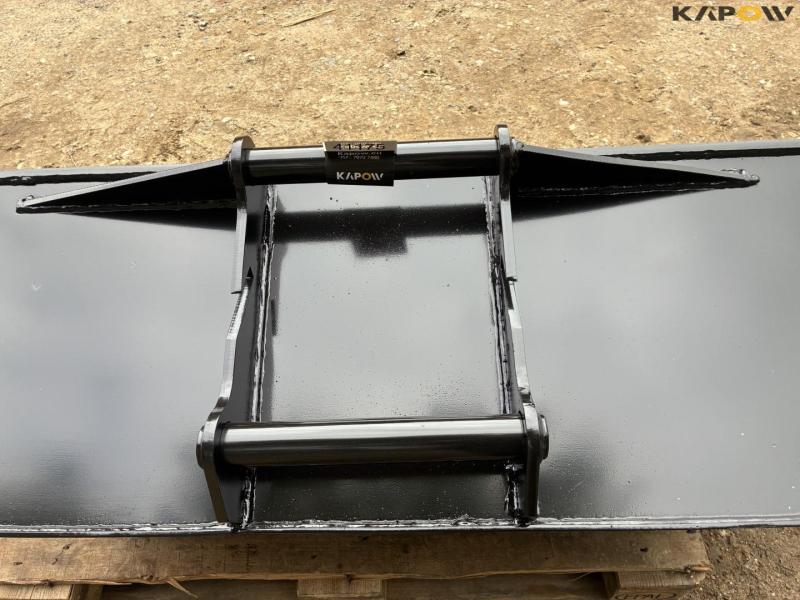 Swedish bucket 160cm with Hydrema hitch 12