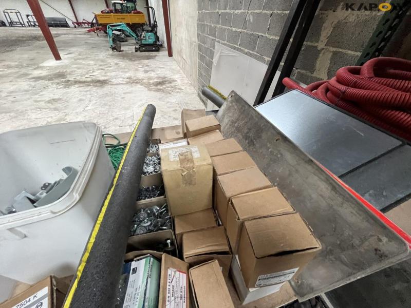 EMPTY PALLET RACK 5