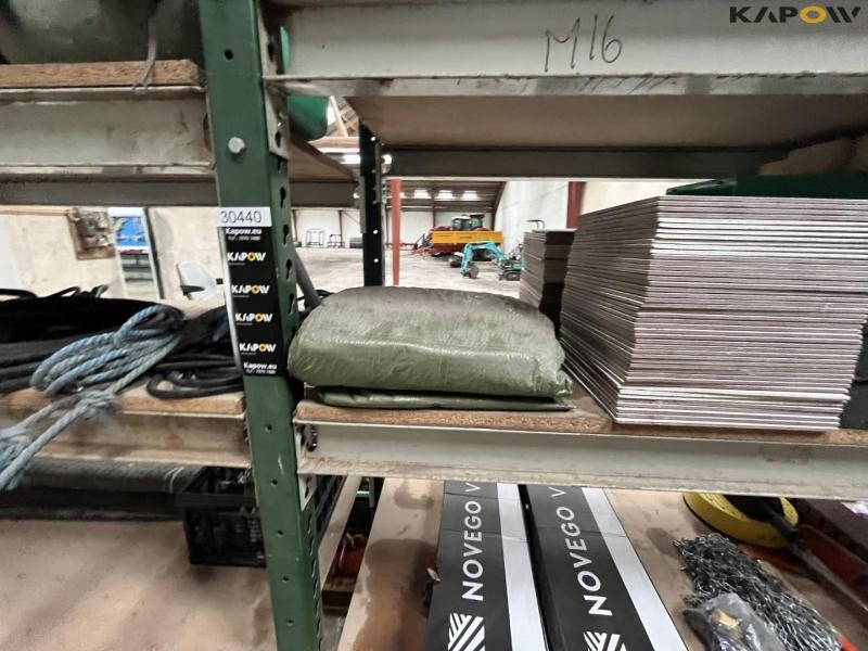 EMPTY PALLET RACK 18