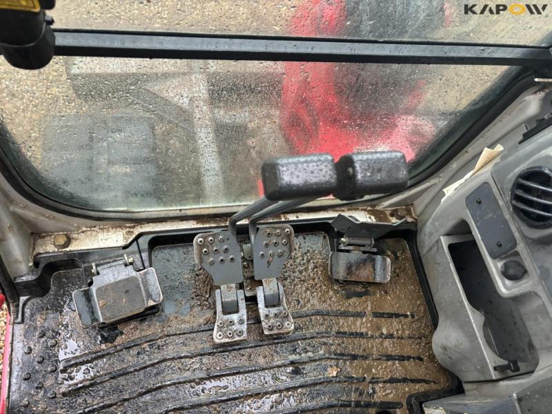 Takeuchi TB250 excavator 26