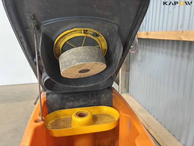 Taski floor cleaner 18