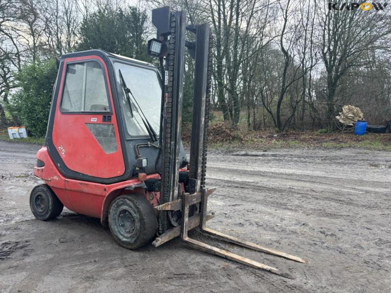 TCM 1125D diesel forklift 3