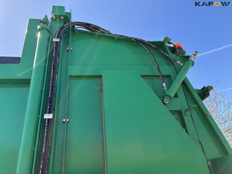 Tebbe HS20 with HS240 spreader and discharge box 60