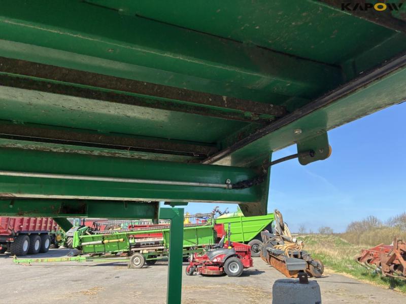 Tebbe HS20 with HS240 spreader and discharge box 83