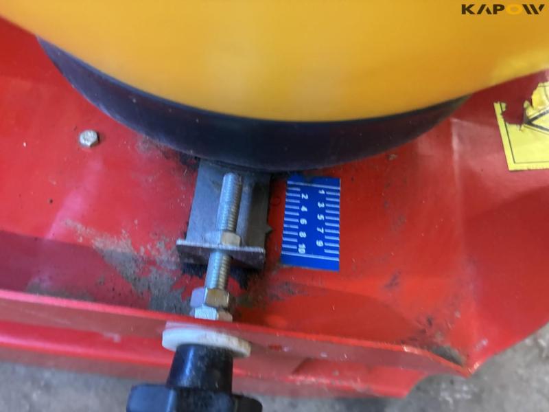 Technik-Plus spreads 8