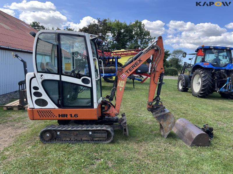 Terex HR 1.6 mini excavator 4