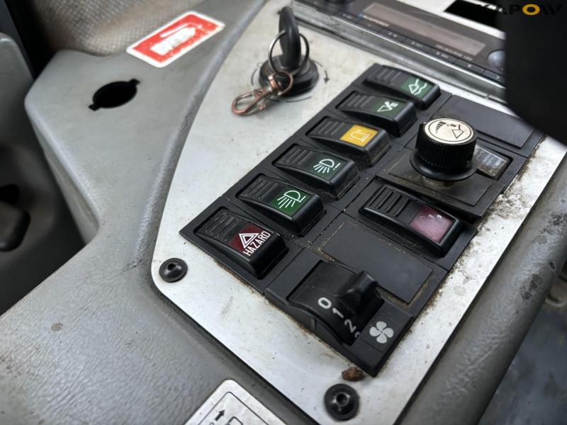 Terex TL 100 loader 36