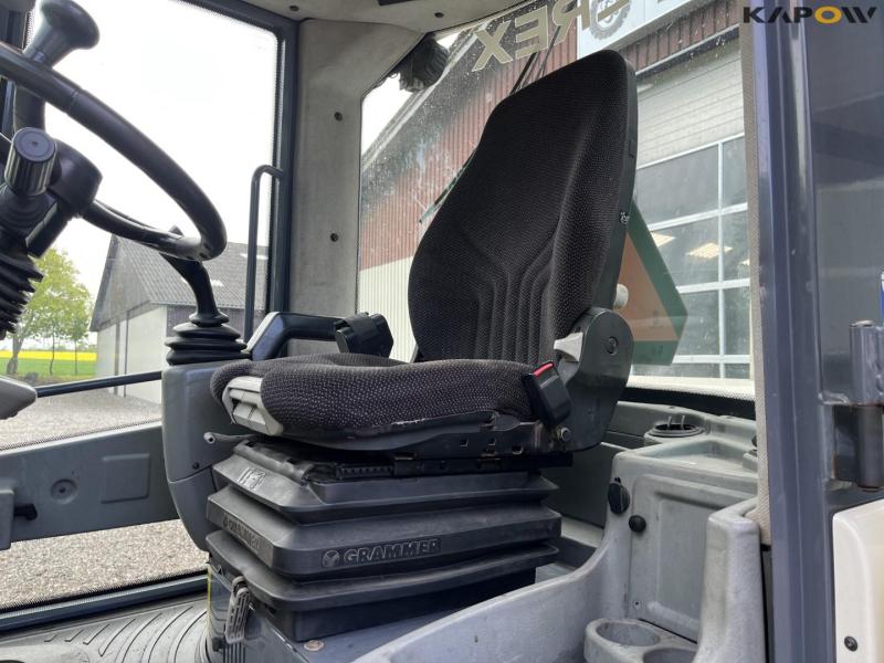 Terex TL120 wheel loader 26