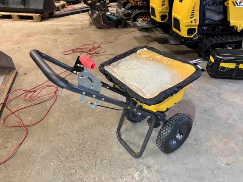Texas CS3600 salt spreader 4