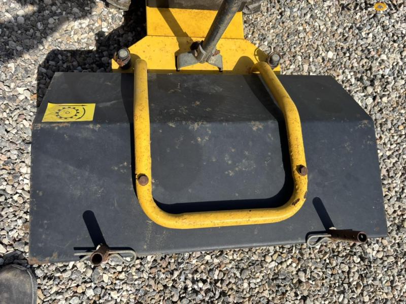 Texas Handy sweep 600B broom 12