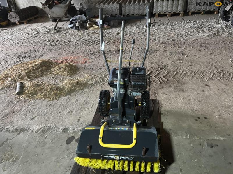 Texas handy sweep 650TG broom 2