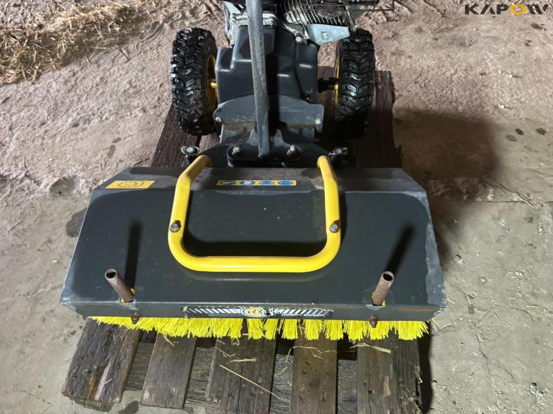 Texas handy sweep 650TG broom 10
