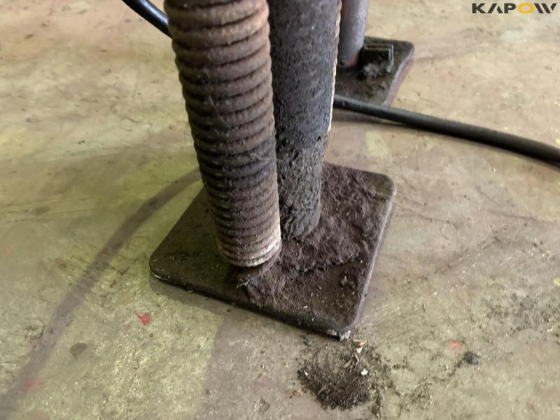 Thor hydraulic support leg 12
