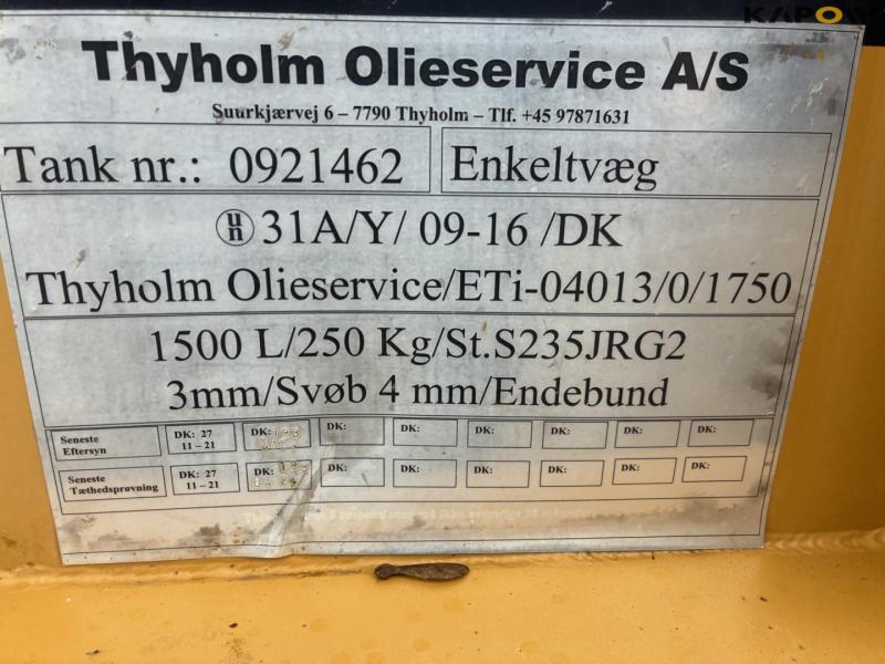 Thyholm fuel container with pump 9