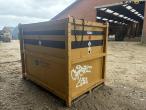 Thyholm fuel container with pump 5