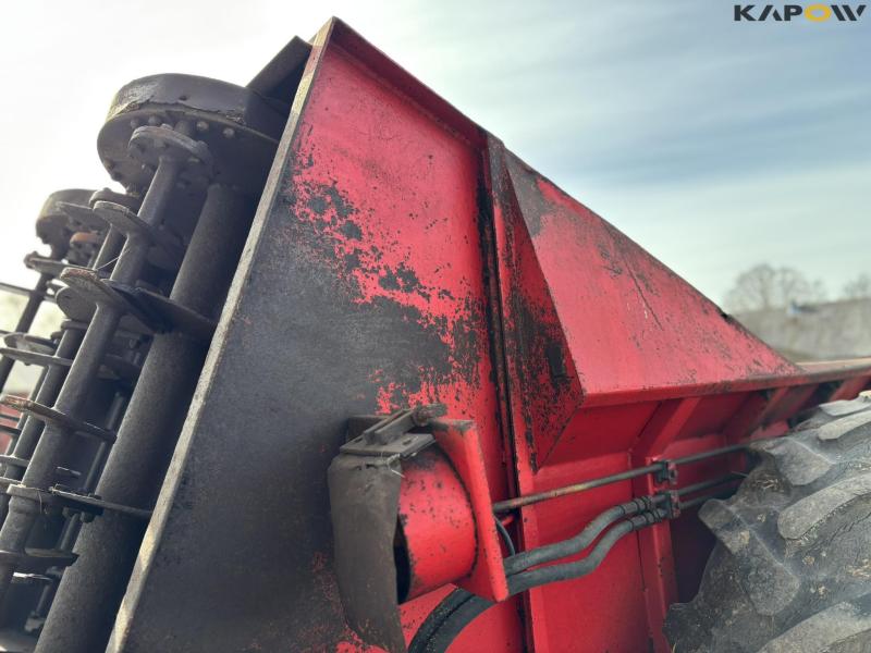 TIM manure spreader 29